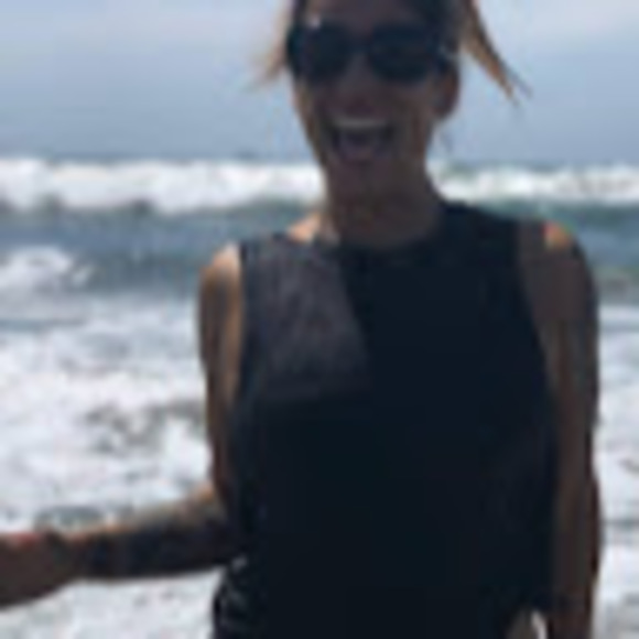 Meet your Posher, Erin - Picture 1 of 1